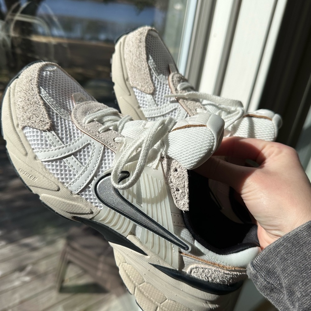Nike V2K Running
